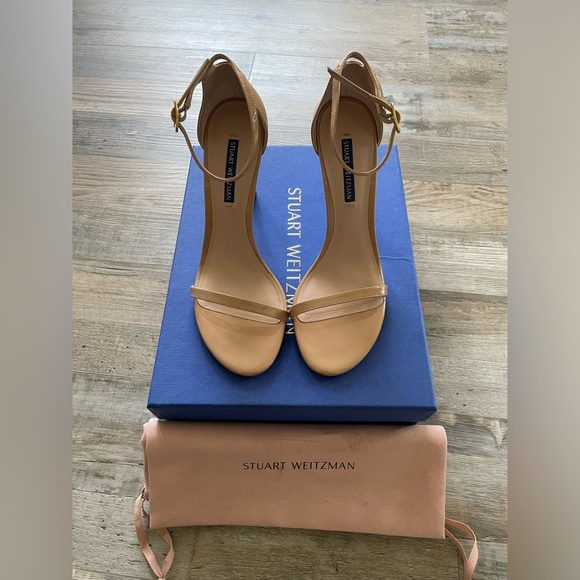 Stuart Weitzman Nudist Patent Leather Heels - Picture 2 of 11